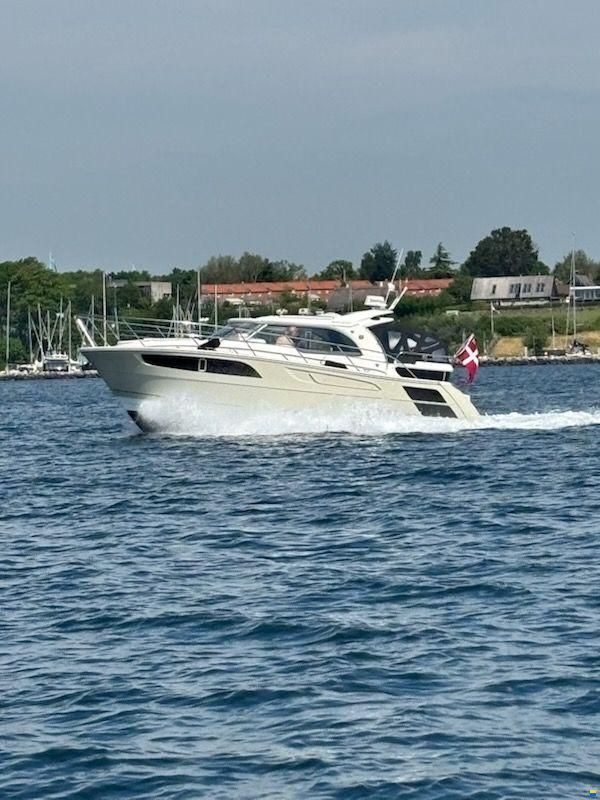 Marex 320 aft Cabin Cruiser