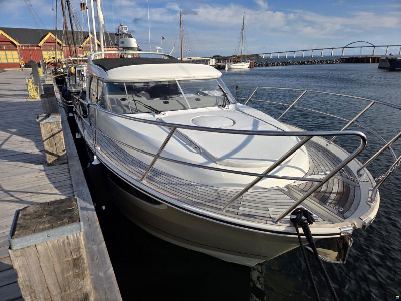 Marex 320 aft Cabin Cruiser