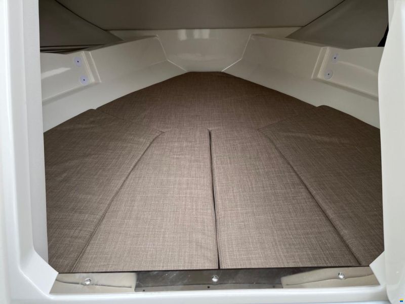 Bayliner VR5 Cuddy med Mercury F200 XL-E