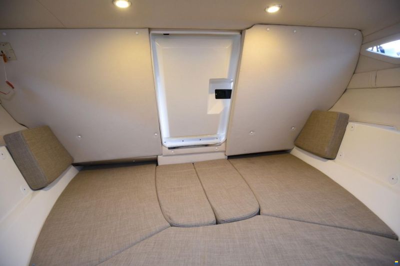 Bayliner VR5 Cuddy med Mercury F200 XL-E