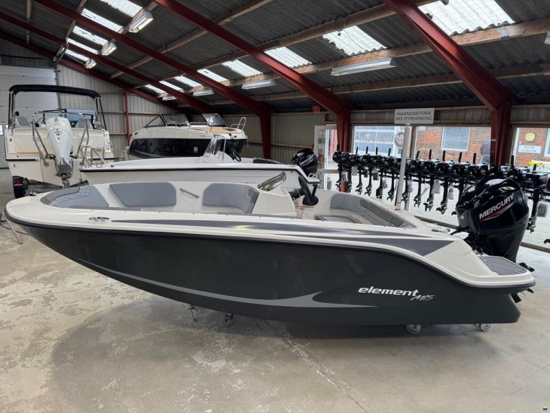 Bayliner M15 med Mercury F60 ELPT-EFI og