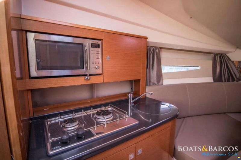 Jeanneau Leader 8