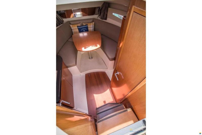 Jeanneau Leader 8