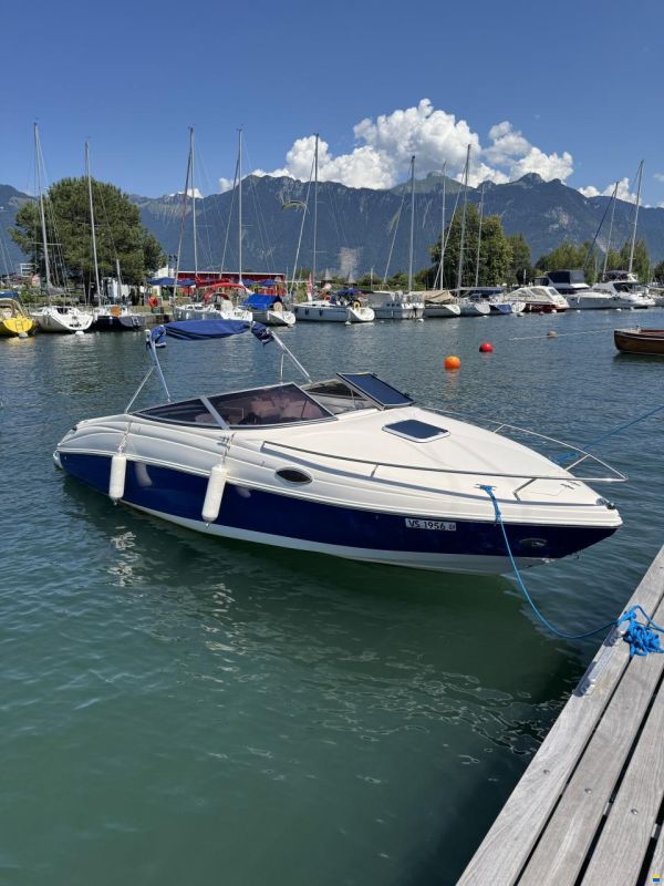 Rinker 232 Cc captiva cuddy