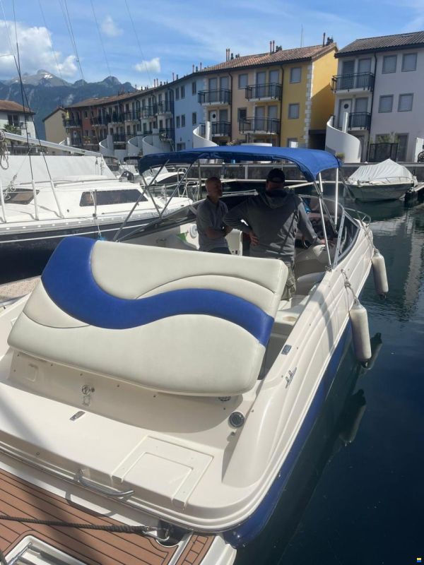 Rinker 232 Cc captiva cuddy