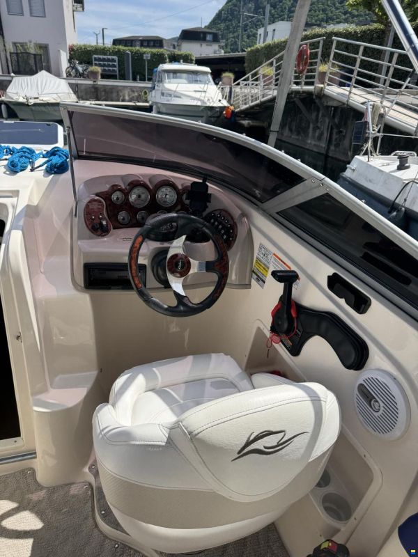 Rinker 232 Cc captiva cuddy
