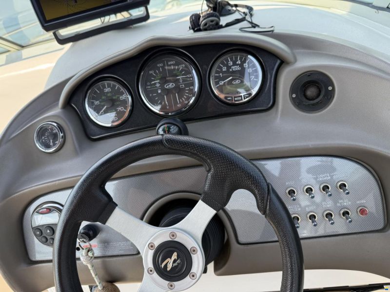 Sea Ray 220 Sunsport