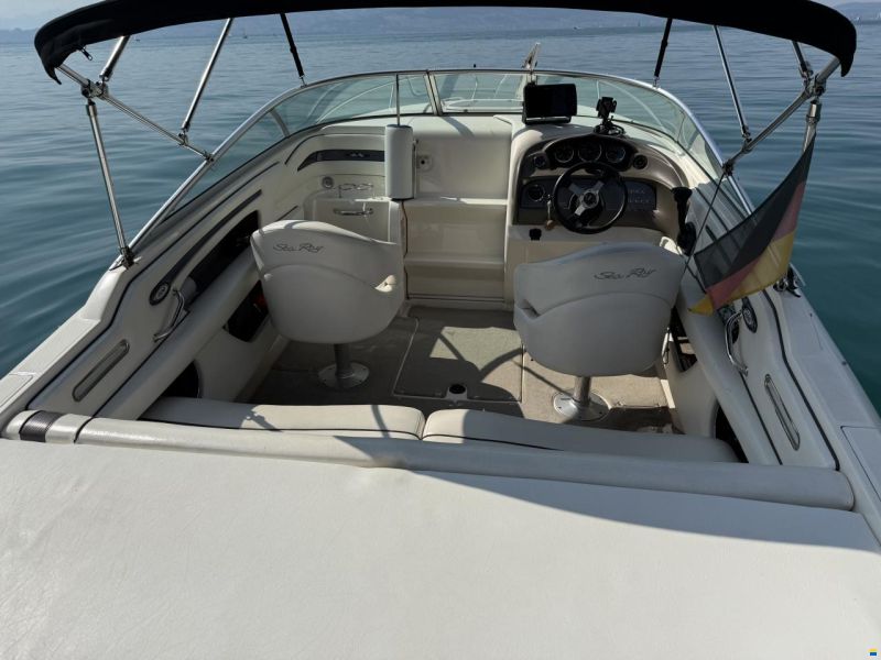 Sea Ray 220 Sunsport