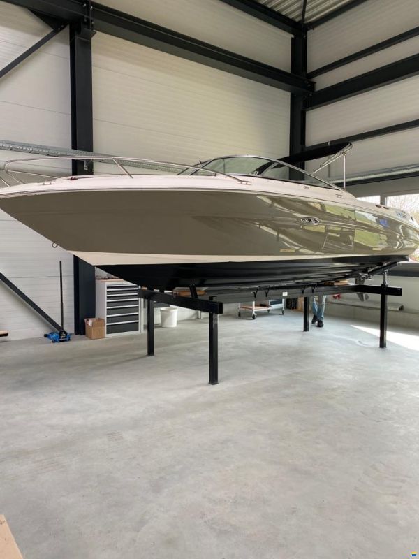 Sea Ray 220 Sunsport