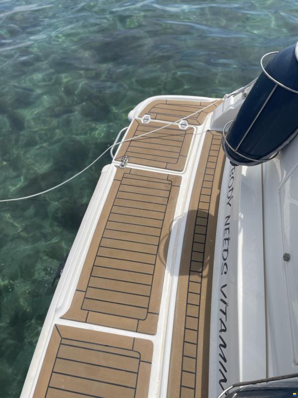 Coverline 710 Cabin