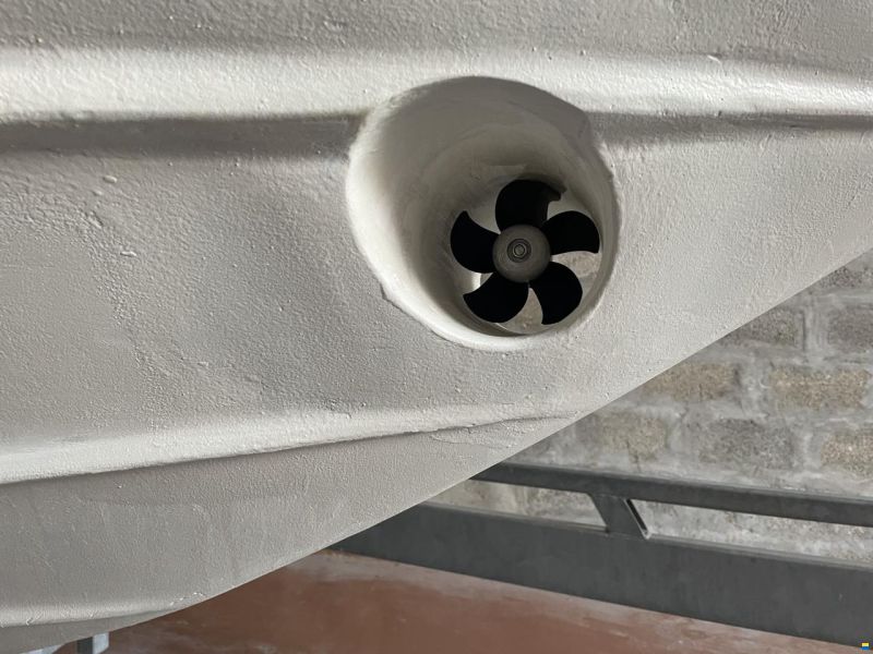 Coverline 710 Cabin