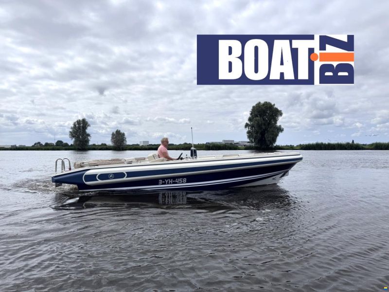 Novurania Chase 23