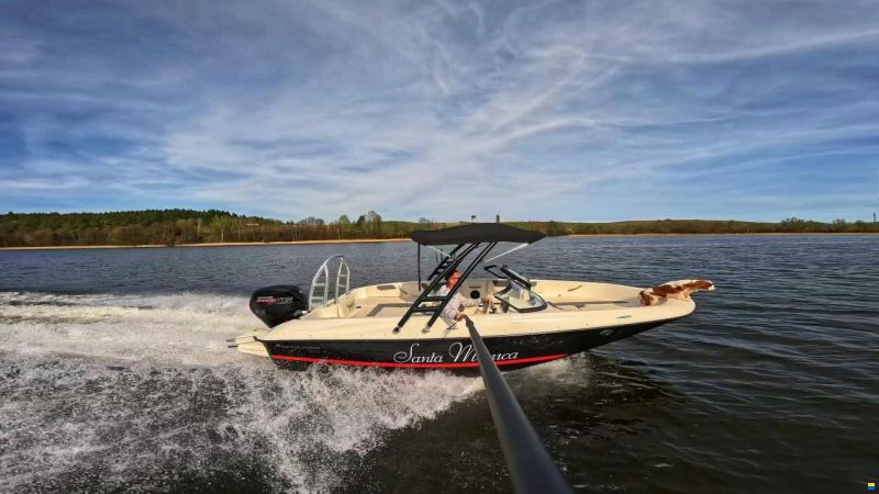 Bayliner E6