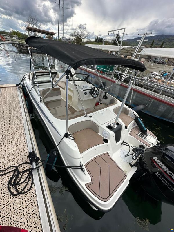 Quicksilver 525 AXESS / Mercury 115 prêt à naviguer