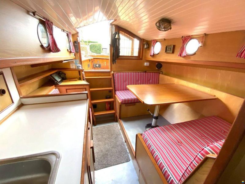 Windroos Vollenhovense Bol 8.50m.