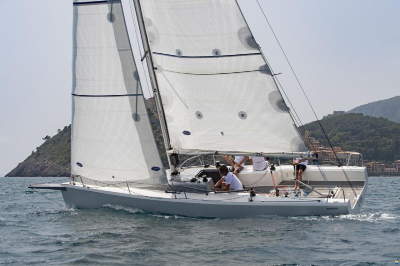 Comuzzi C 32 Weekender