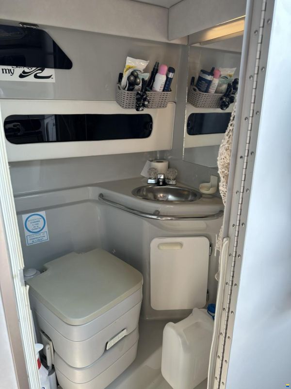 Sea Ray 250 DA