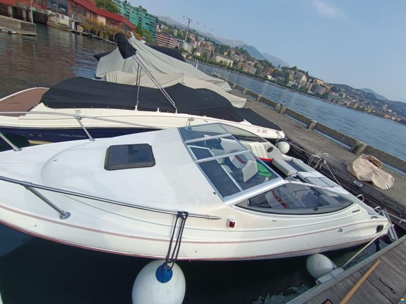 Bayliner 2052 Capri Cuddy