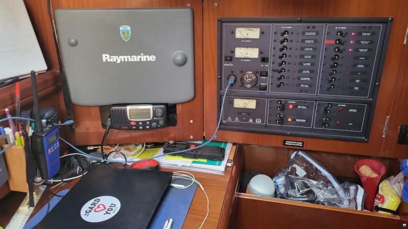 Beneteau Oceanis 411 Celebration