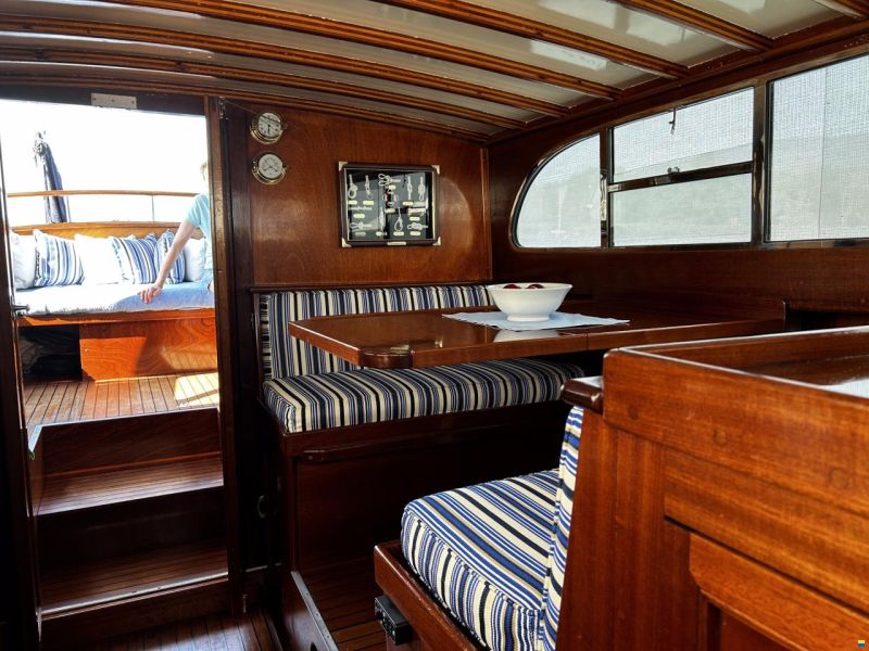 Rohn Motoryacht Spurwing