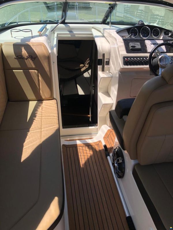 Sea Ray Sundancer 265
