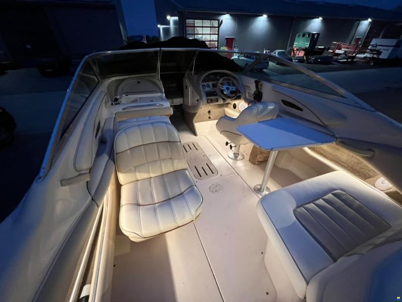 Sea Ray 230 Select Bowrider
