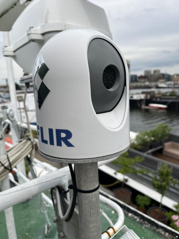 FLIR MD-324 and JCU