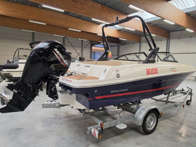 Bayliner VR4