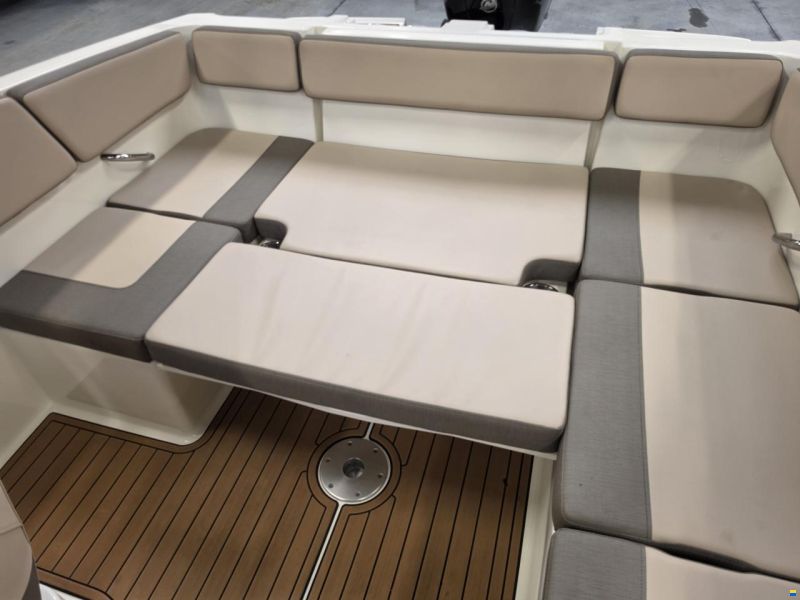 Bayliner VR4