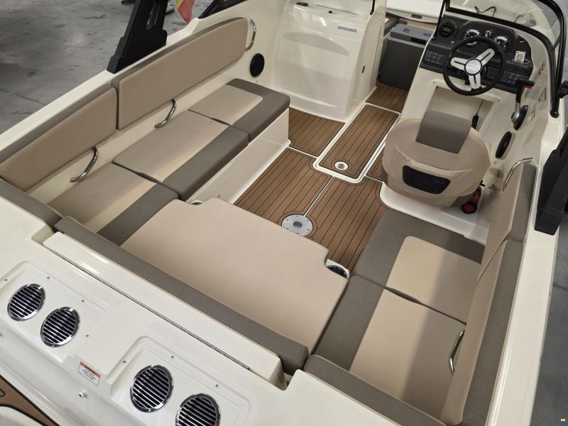 Bayliner VR4