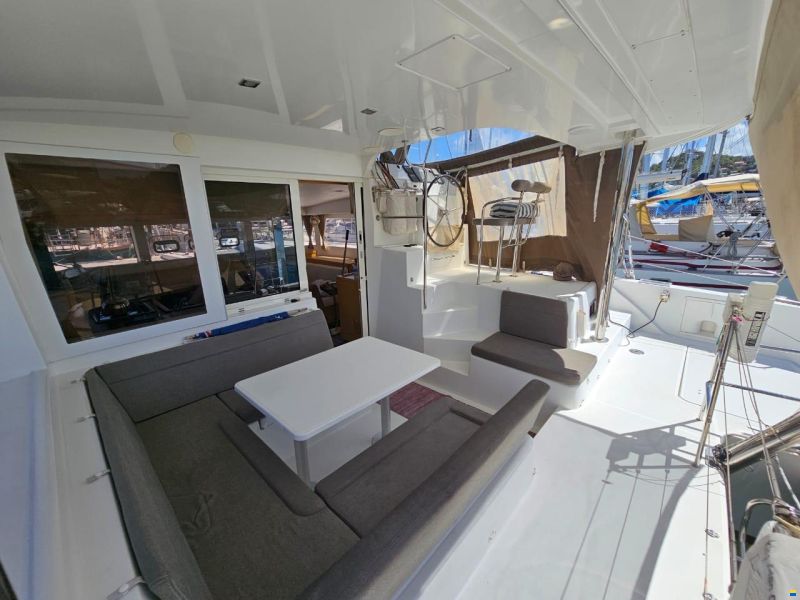 Lagoon 39
