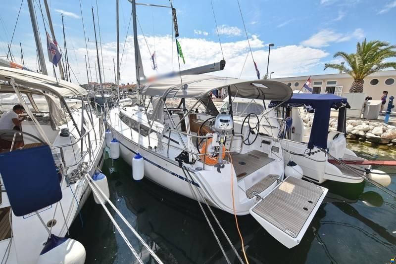 Bavaria Cruiser 37