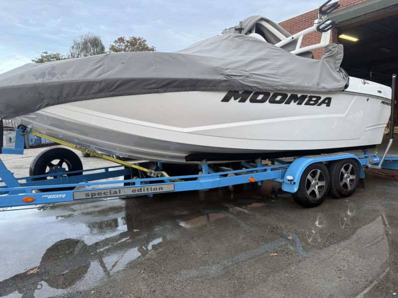 Moomba Mondo