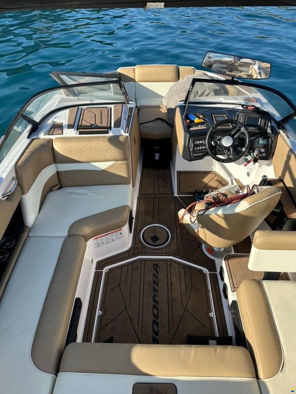Moomba Mondo