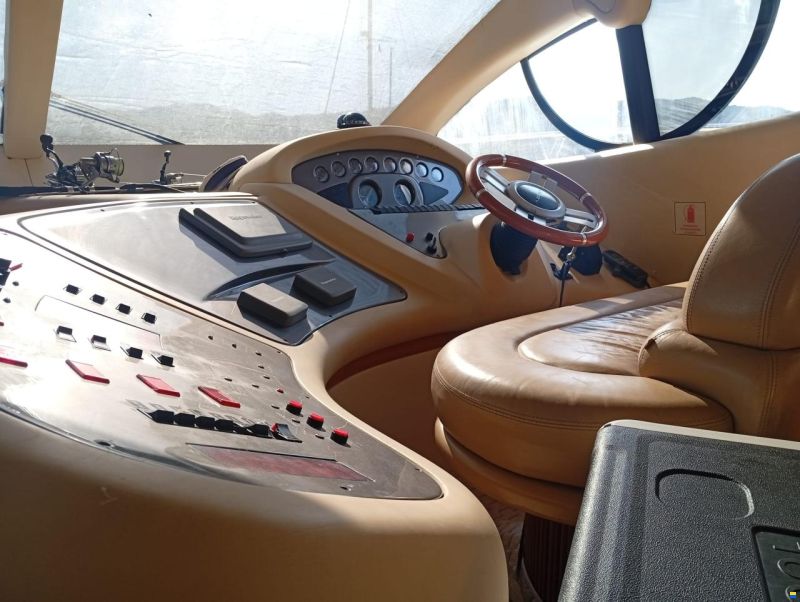 Azimut 46 FLY