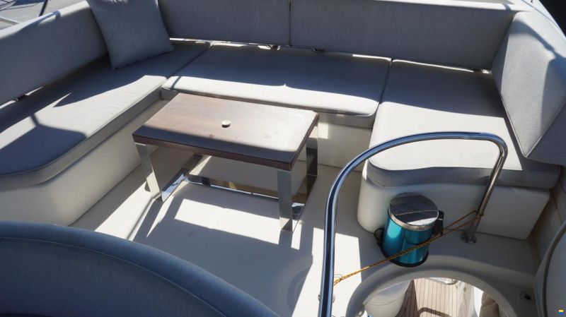 Azimut 46 FLY