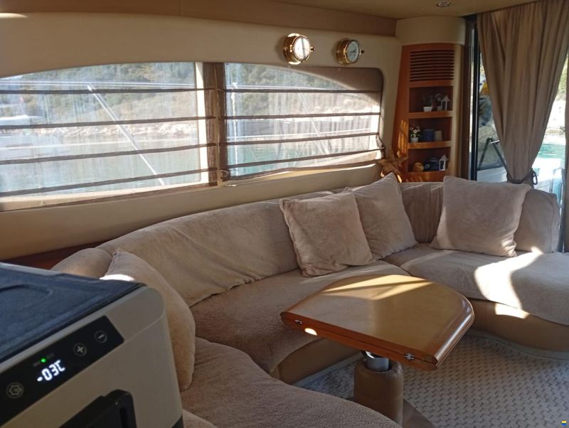 Azimut 46 FLY