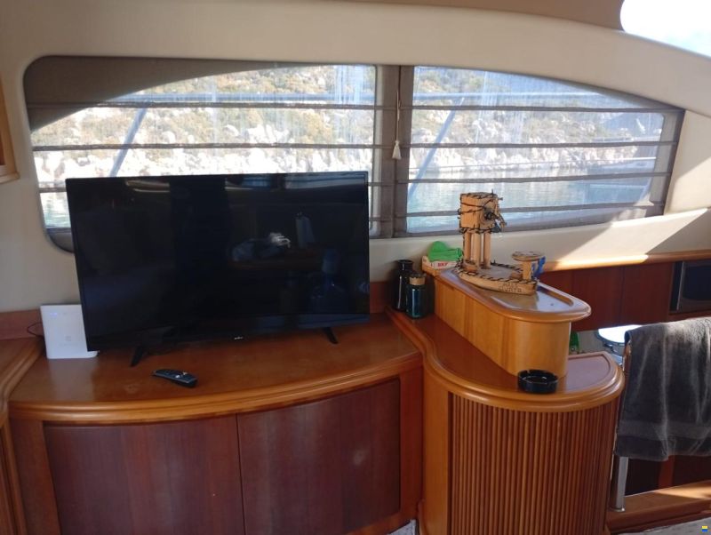 Azimut 46 FLY