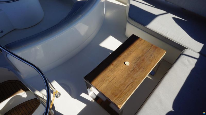Azimut 46 FLY