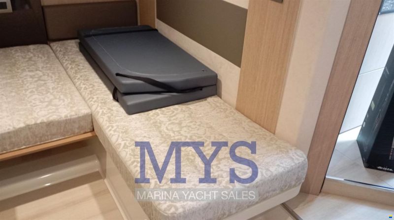 Cranchi M44 HT