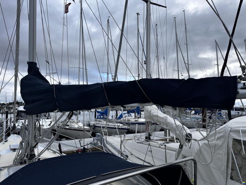 Ericson 35
