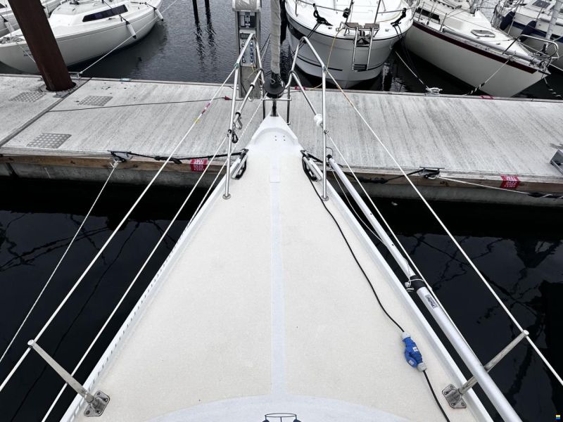 Ericson 35