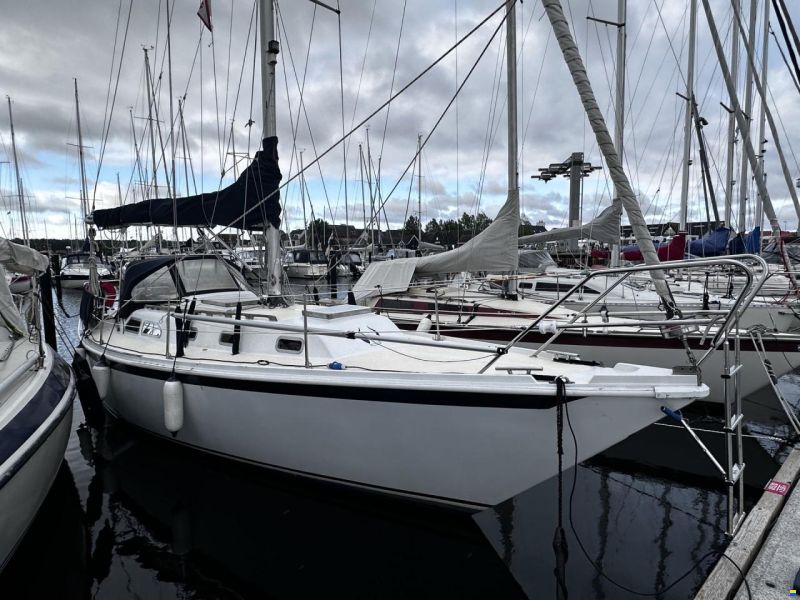 Ericson 35