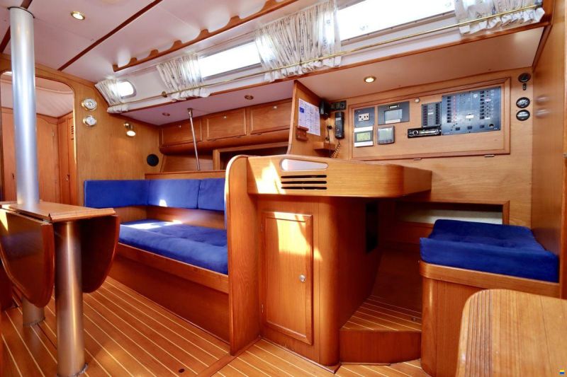 Spirit 37