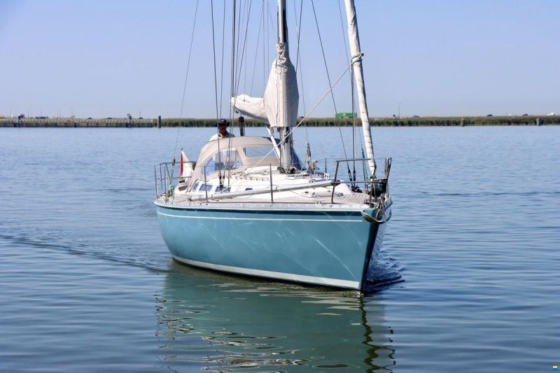 Spirit 37