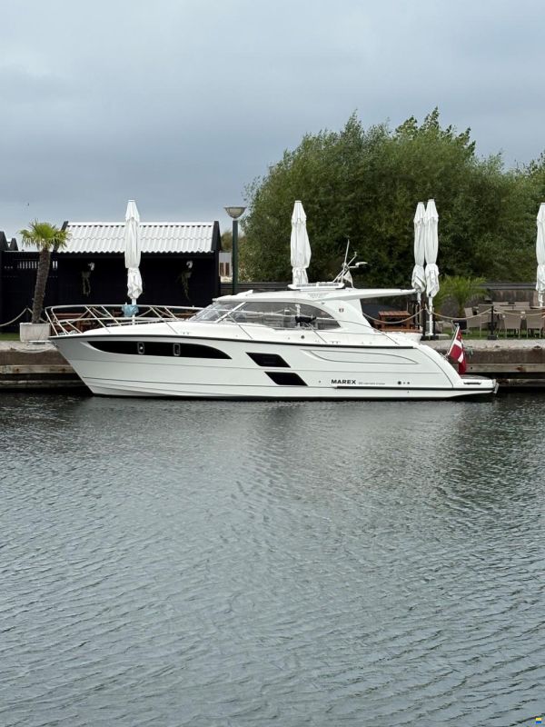Marex 360 Cabriolet Cruiser
