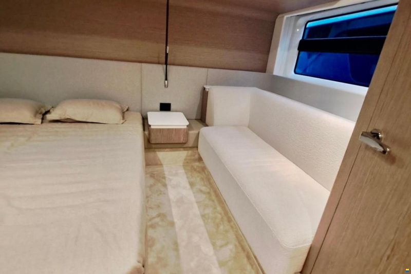 Azimut Fly 53