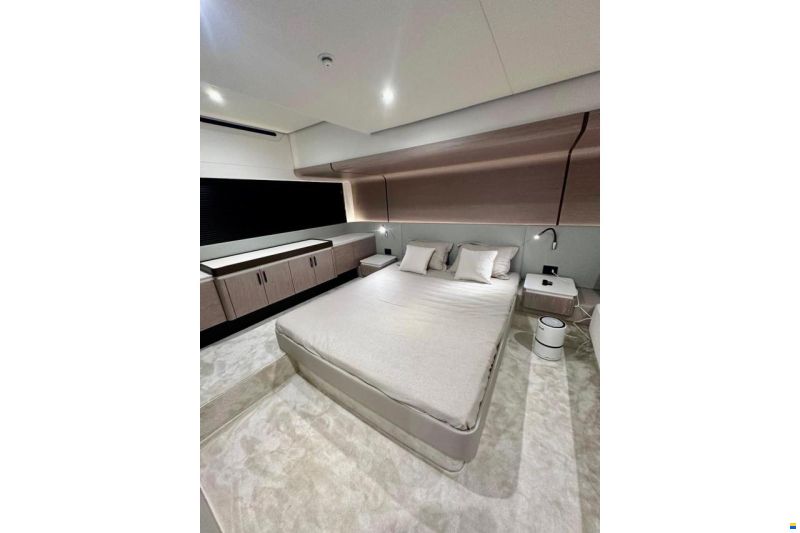 Azimut Fly 53