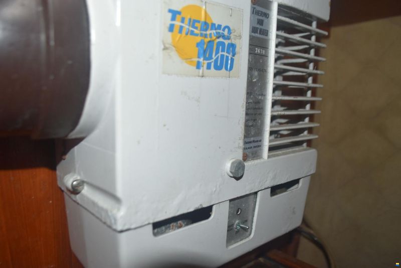 Friendship 28 Type 900