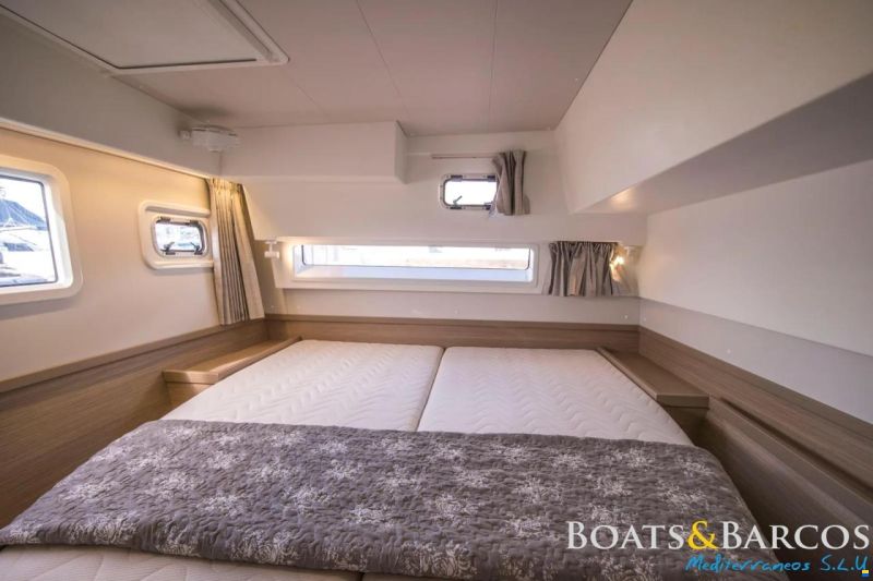 Lagoon 42